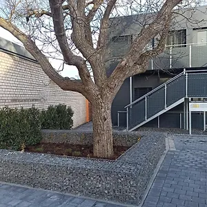 Xzllenz Traum Studio-apartment, Frei-parken, U-bahn, Kueche , Neurenberg Duitsland