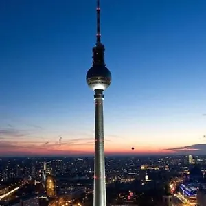 Apartment Romantic Style Alexanderplatz Berlin